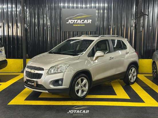 CHEVROLET-TRACKER-2015