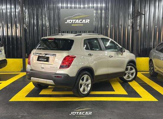 CHEVROLET-TRACKER-2015