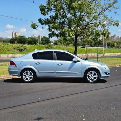 CHEVROLET-VECTRA-2011
