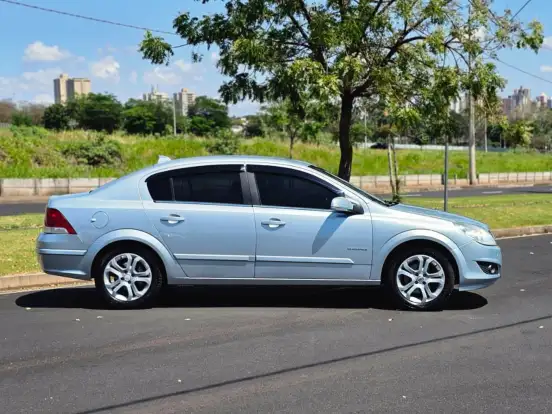 CHEVROLET-VECTRA-2.0 MPFI ELEGANCE 8V 140CV FLEX 4P AUTOMÁTICO CHEVROLET-VECTRA-2011