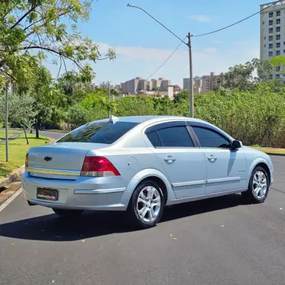 CHEVROLET-VECTRA-2011