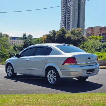CHEVROLET-VECTRA-2011
