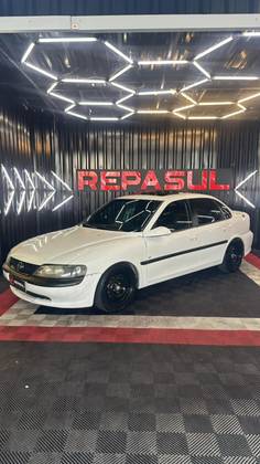 CHEVROLET VECTRA 2.2 MPFI CD 16V GASOLINA 4P MANUAL