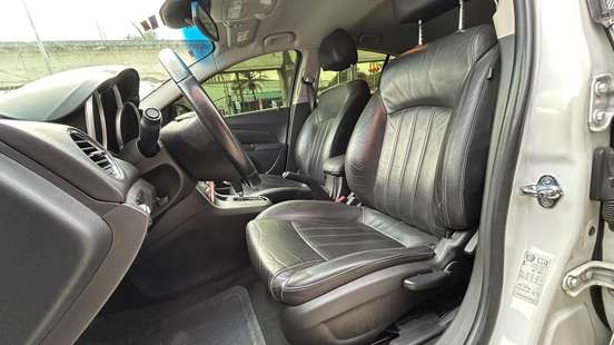 CHEVROLET-CRUZE-2015
