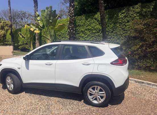 CHEVROLET-TRACKER-2021