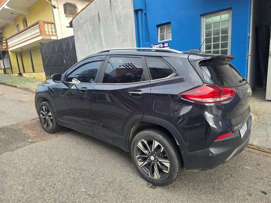 CHEVROLET-TRACKER-2023