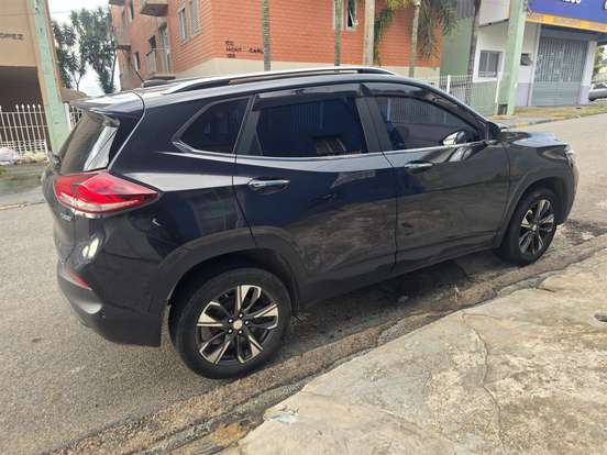 CHEVROLET-TRACKER-2023