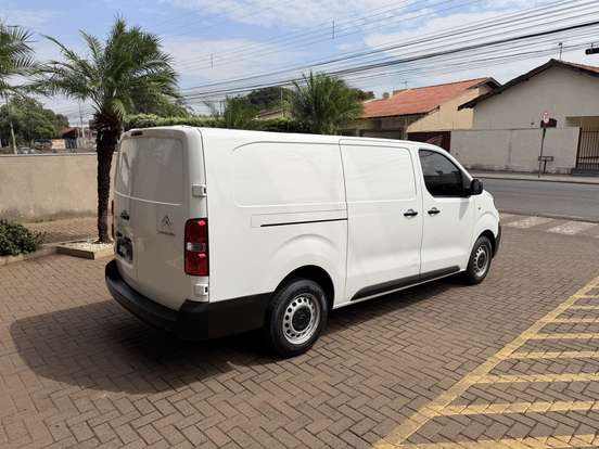 CITROËN-JUMPY-2022