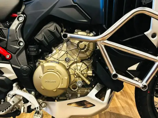DUCATI-MULTISTRADA 1200 V4 RALLY ADVENTURE DUCATI-MULTISTRADA 1200 V4 RALLY ADVENTURE-2024