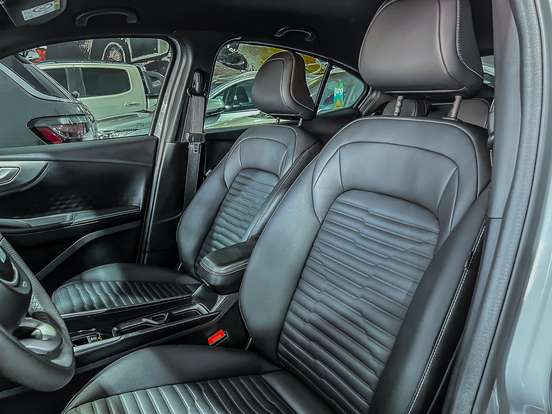 FIAT-FASTBACK-1.0 TURBO 200 HYBRID IMPETUS CVT FIAT-FASTBACK-2025