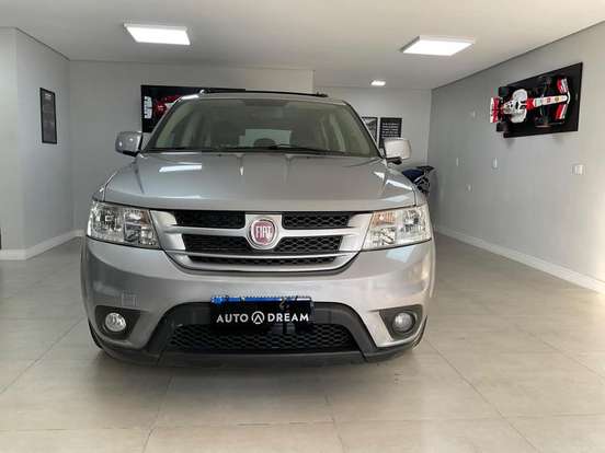 FIAT-FREEMONT-2014