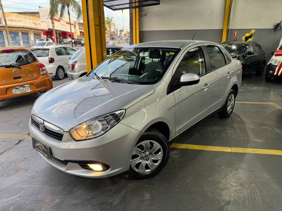 FIAT GRAND SIENA 1.4 MPI ATTRACTIVE 8V FLEX 4P MANUAL