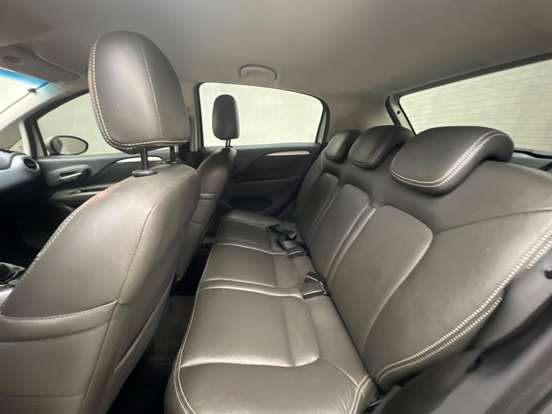 FIAT-PUNTO-2015