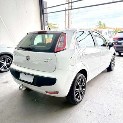 FIAT-PUNTO-2014