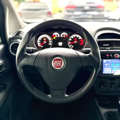 FIAT-PUNTO-2014