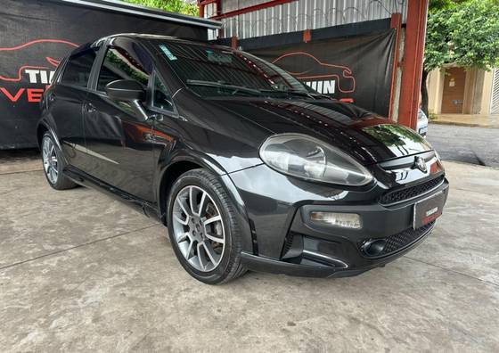 FIAT PUNTO 1.8 BLACKMOTION 16V FLEX 4P MANUAL