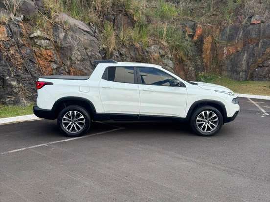 FIAT-TORO-1.3 TURBO 270 FLEX ENDURANCE AT6 FIAT-TORO-2021