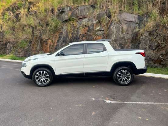 FIAT-TORO-1.3 TURBO 270 FLEX ENDURANCE AT6 FIAT-TORO-2021