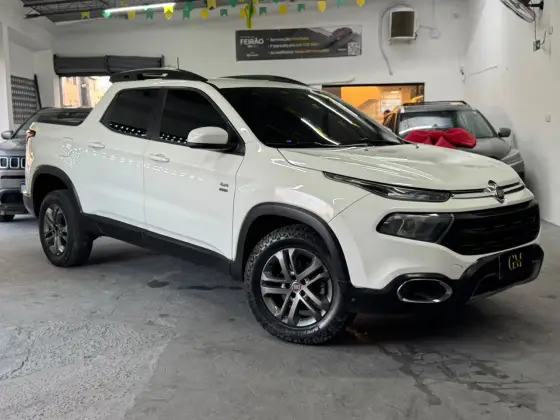 FIAT TORO 2.0 16V TURBO DIESEL FREEDOM 4WD AT9