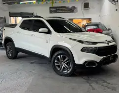 FIAT TORO 2.0 16V TURBO DIESEL FREEDOM 4WD AT9 FIAT TORO 2.0 16V TURBO DIESEL FREEDOM 4WD AT9