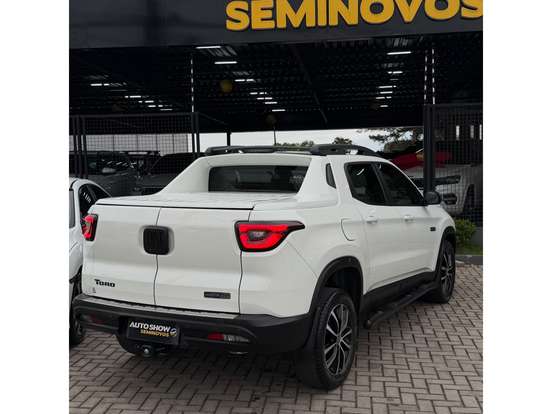 FIAT-TORO-2021