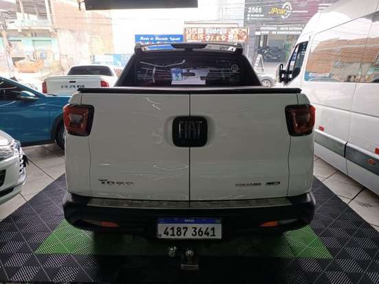 FIAT-TORO-2017
