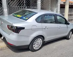 FIAT GRAND SIENA 1.4 MPI ATTRACTIVE 8V FLEX 4P MANUAL FIAT GRAND SIENA 1.4 MPI ATTRACTIVE 8V FLEX 4P MANUAL