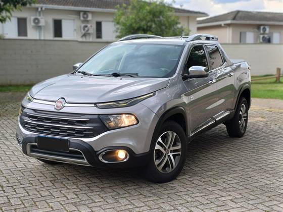 FIAT TORO 2.0 16V TURBO DIESEL FREEDOM 4WD AT9