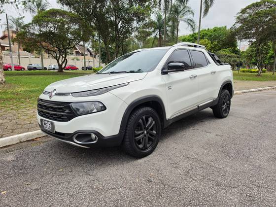 FIAT TORO 2.0 16V TURBO DIESEL VOLCANO 4WD AT9