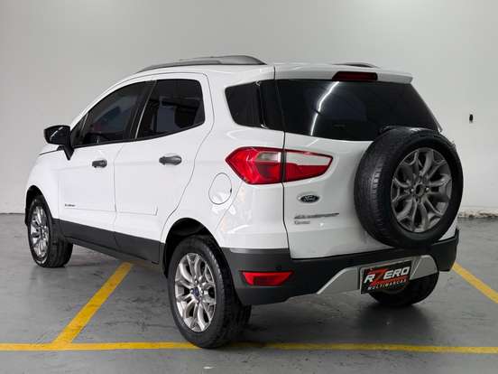 FORD-ECOSPORT-2015