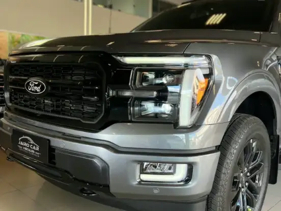 FORD-F-150-5.0 V8 GASOLINA CD LARIAT BLACK FX4 AUTOMÁTICO FORD-F-150-2024