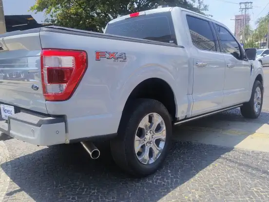FORD-F-150-5.0 V8 GASOLINA CD PLATINUM FX4 AUTOMÁTICO FORD-F-150-2023