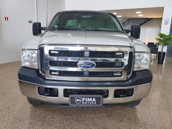 FORD F-250 3.9 XLT MAX POWER 4X4 CS DIESEL 2P MANUAL