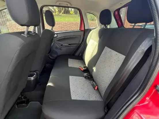 FORD-FIESTA-1.0 ROCAM SE PLUS HATCH 8V FLEX 4P MANUAL FORD-FIESTA-2013