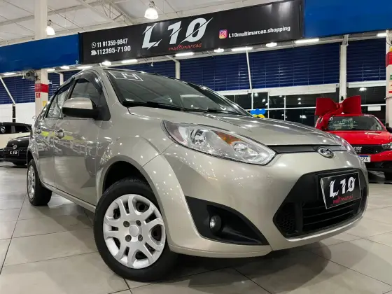 FORD FIESTA 1.6 ROCAM SE 8V FLEX 4P MANUAL