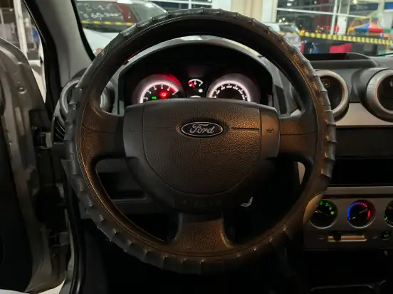 FORD-FIESTA-1.6 ROCAM SE 8V FLEX 4P MANUAL FORD-FIESTA-2014