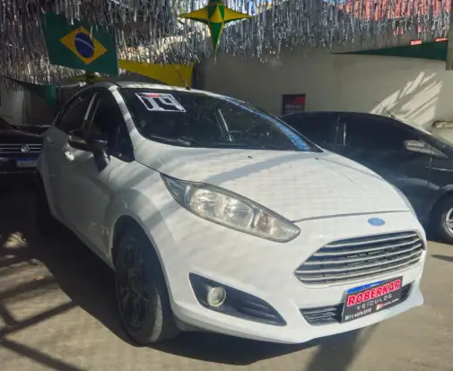 FORD-FIESTA-2013
