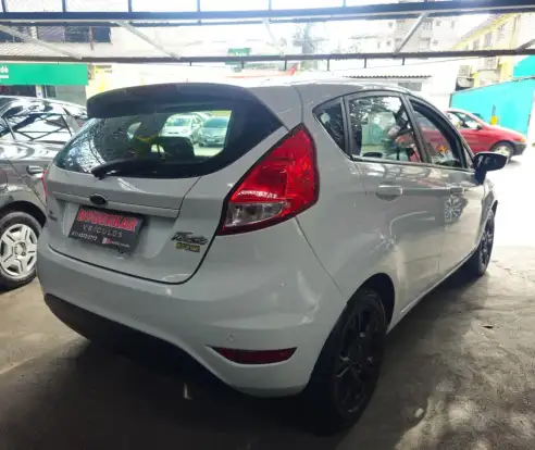 FORD-FIESTA-2013