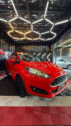 FORD-FIESTA-2015