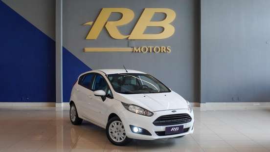 FORD-FIESTA-2015