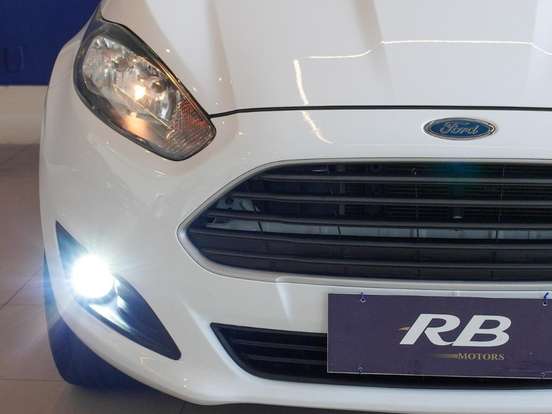 FORD-FIESTA-1.5 S HATCH 16V FLEX 4P MANUAL FORD-FIESTA-2015