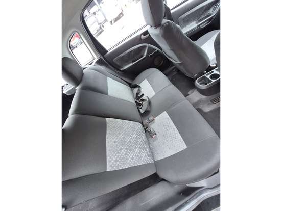 FORD-FIESTA-2011