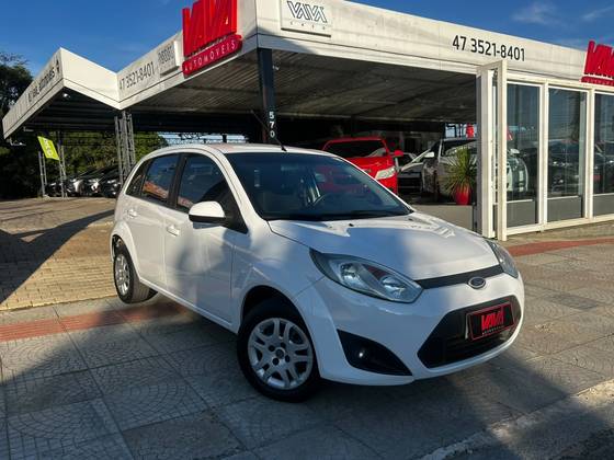 FORD FIESTA 1.6 MPI CLASS HATCH 8V FLEX 4P MANUAL