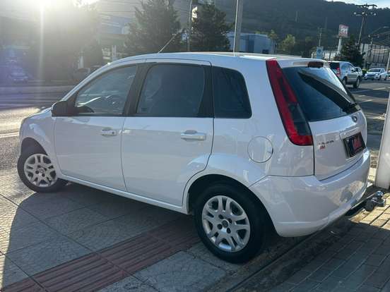 FORD-FIESTA-1.6 MPI CLASS HATCH 8V FLEX 4P MANUAL FORD-FIESTA-2012