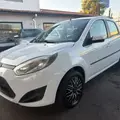 FORD FIESTA 1.6 ROCAM SE PLUS SEDAN 8V FLEX 4P MANUAL FORD FIESTA 1.6 ROCAM SE PLUS SEDAN 8V FLEX 4P MANUAL