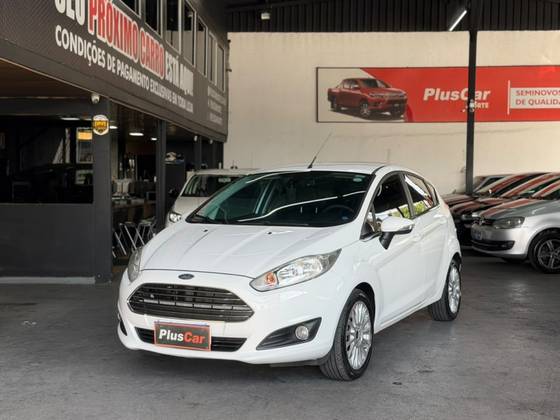 FORD FIESTA 1.6 SE HATCH 16V FLEX 4P POWERSHIFT