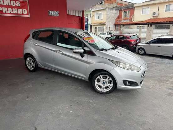 FORD-FIESTA-2014