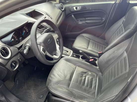 FORD-FIESTA-1.6 SE SEDAN 16V FLEX 4P POWERSHIFT FORD-FIESTA-2014