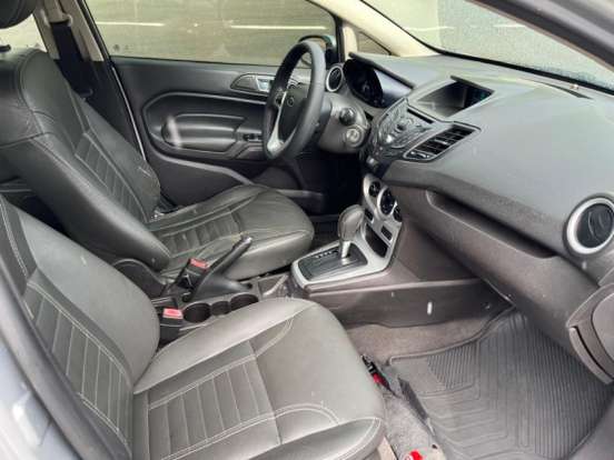 FORD-FIESTA-1.6 SE SEDAN 16V FLEX 4P POWERSHIFT FORD-FIESTA-2014
