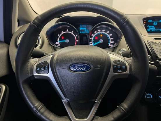 FORD-FIESTA-1.6 TITANIUM HATCH 16V FLEX 4P POWERSHIFT FORD-FIESTA-2016